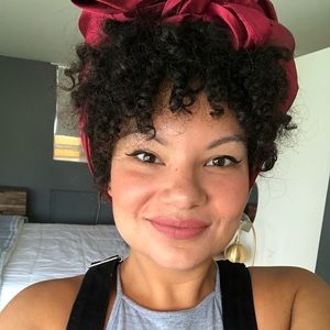 Meet your Posher, Nina g.